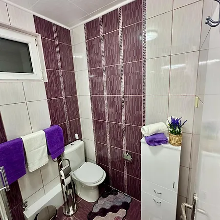 Apartment Nadahome - With Fast Wifi And Free Parking *