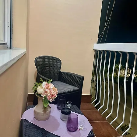 Nadahome - With Fast Wifi And Free Parking Apartment *