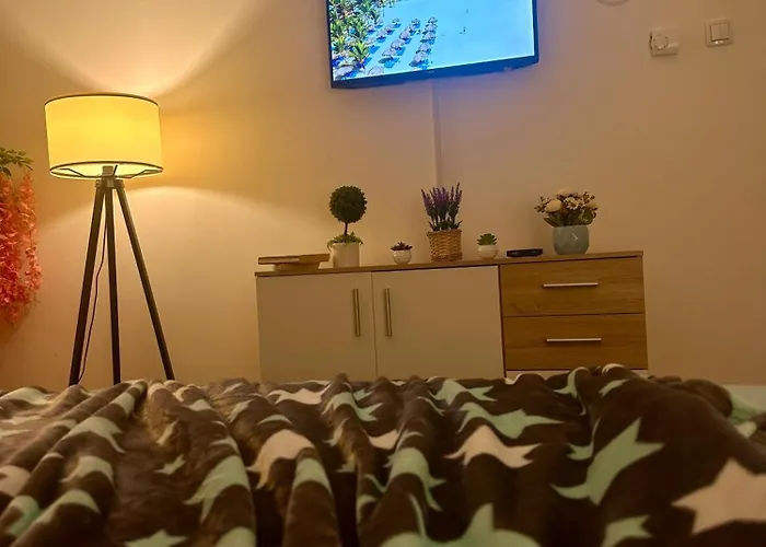 Nadahome - With Fast Wifi And Free Parking Apartament *