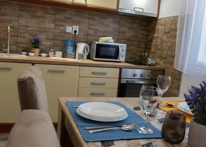 Nadahome - With Fast Wifi And Free Parking * Sombor
