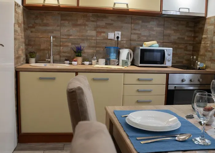 Nadahome - With Fast Wifi And Free Parking * Sombor