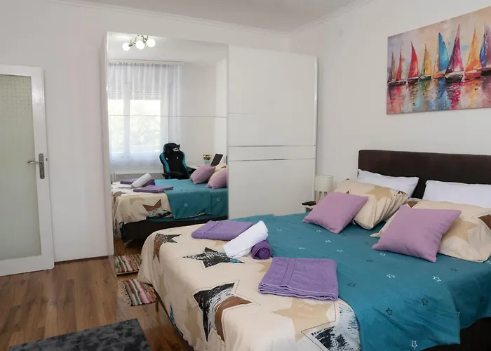 Nadahome - With Fast Wifi And Free Parking Apartament *